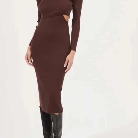 Elegant Brown Cut-Out Dress - Picture 2 of 3